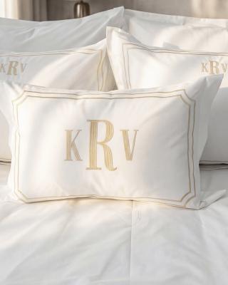 Декоративная наволочка Супериор (с личной монограммой)