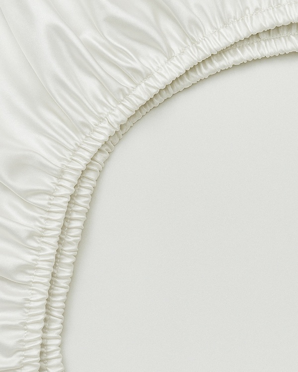 Постельное белье Silk Brilliance с простыней на резинке