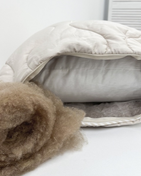 Подушка из верблюжьего пуха Camel Satin