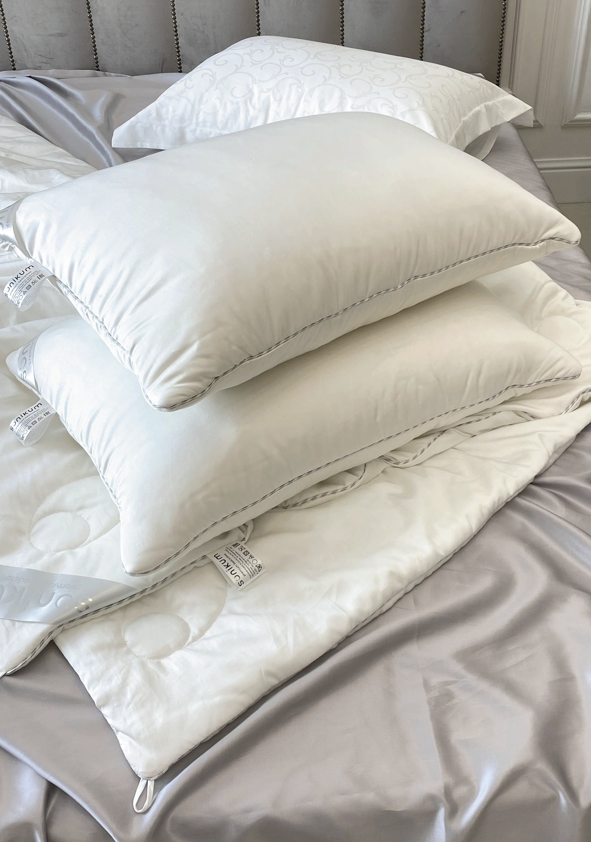 Купить подушка из натурального шелка silk tencel по цене от 8 300 ₽ рублейв интернет-магазине М-Постель