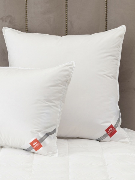 Подушка из гусиного пуха Чистый пух