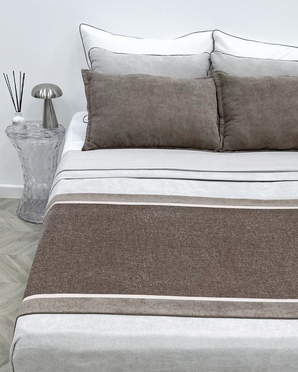 Покрывало Taylor Frame