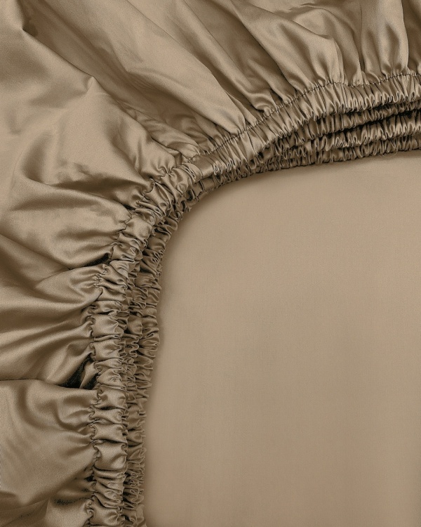 Простыня на резинке Hilton Multicolor Lux