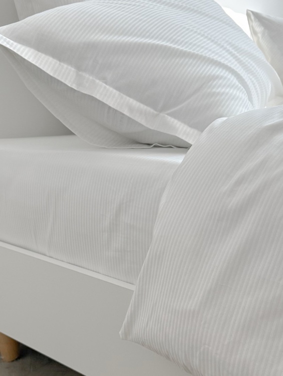 Постельное белье Super Mini Stripes с простыней на резинке