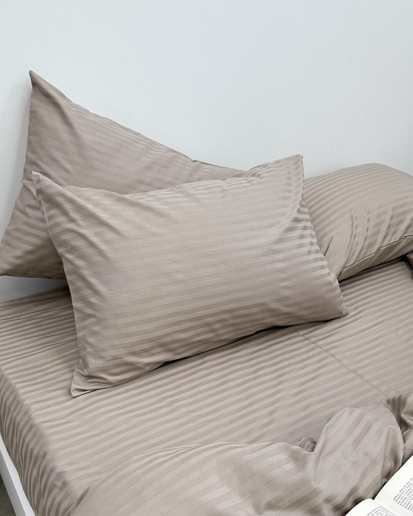 Наволочка Stripe Taupe Наволочка Stripe Taupe