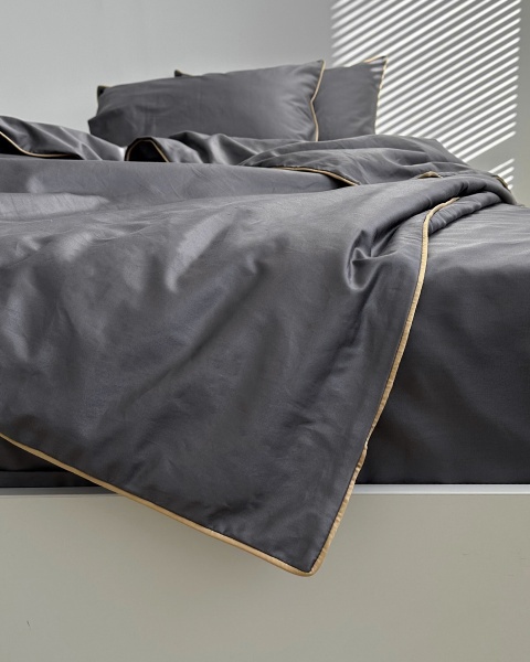 Постельное белье Hilton, Iron Royal