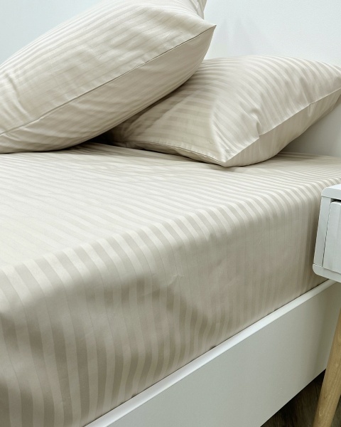 Постельное белье Stripe Irish Cream с простыней на резинке