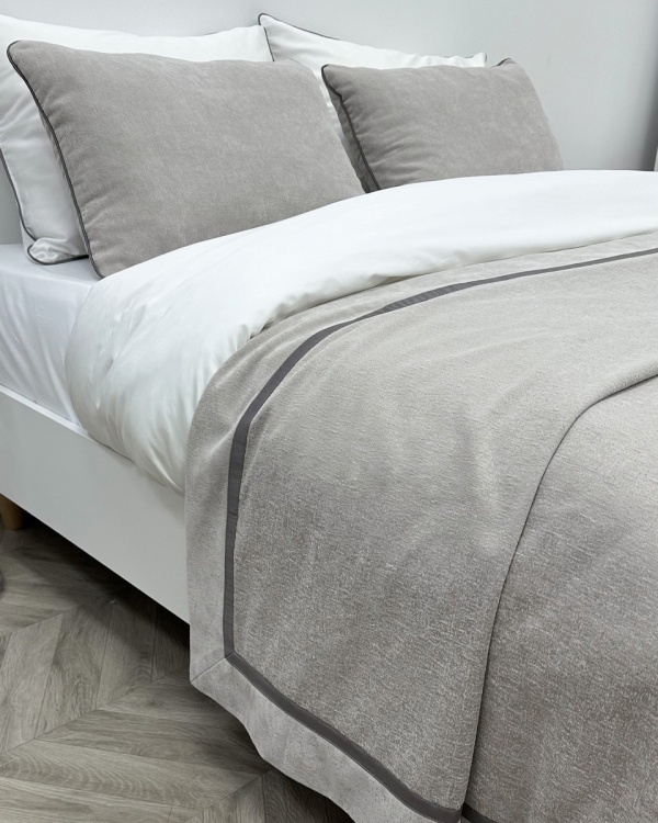 Покрывало Taylor Frame