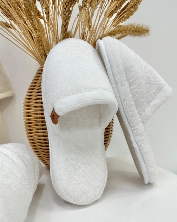 Тапочки Suprime Slippers, Белые Тапочки Suprime Slippers, Белые