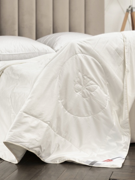 Одеяло Чистый шелк всесезонное