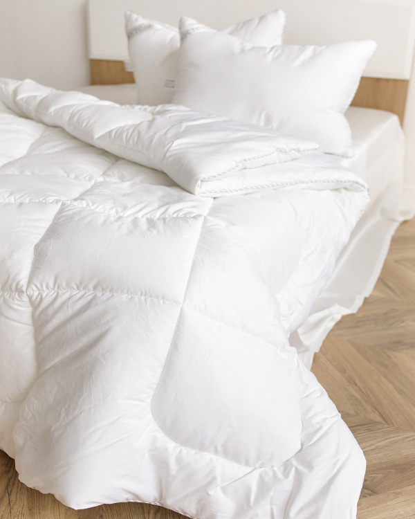 Гипоаллергенное одеяло Scandi Satin очень теплое