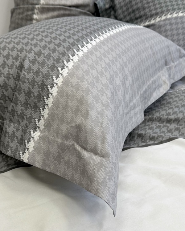 Постельное белье Hugo Lux