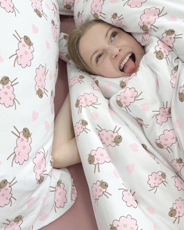 Детское белье трикотаж  Pinky Sheep с простыней на резинке
