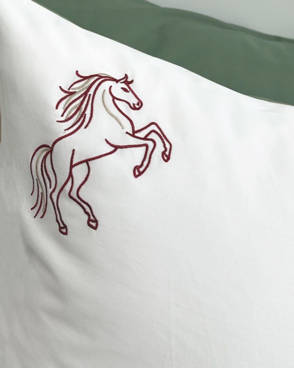 Постельное белье Hilton, Flame Horse