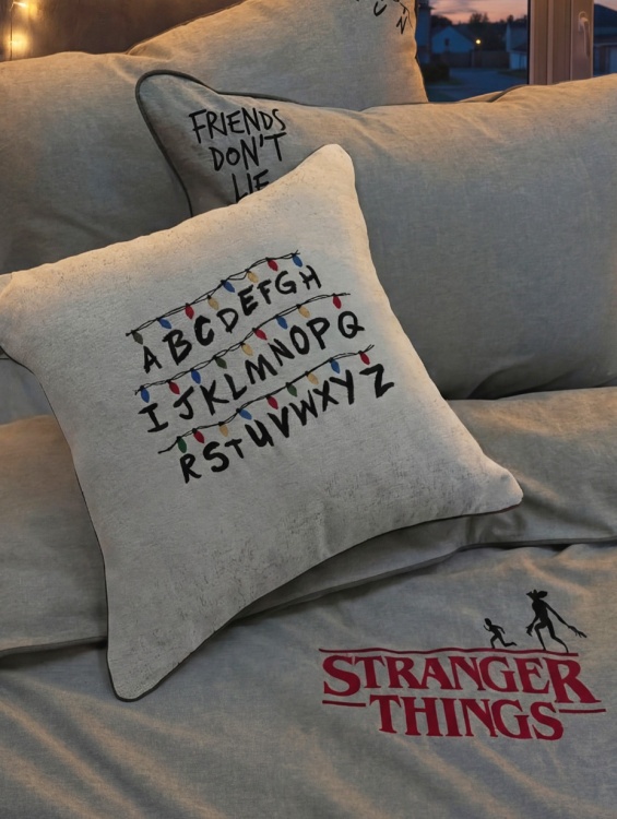Декоративная подушка Stranger Things