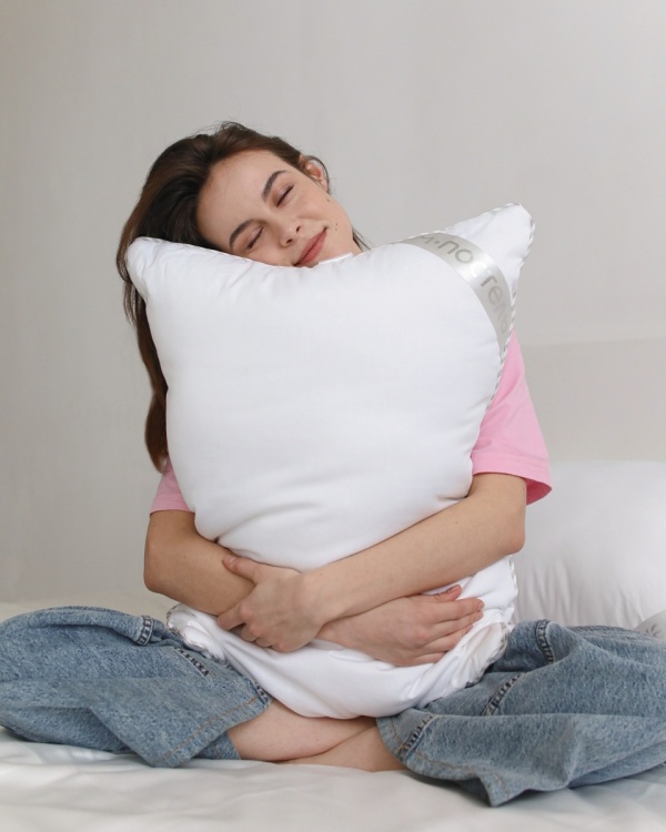 Гипоаллергенная подушка Hugs