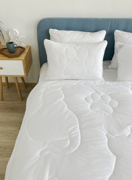 Гипоаллергенное одеяло Cats