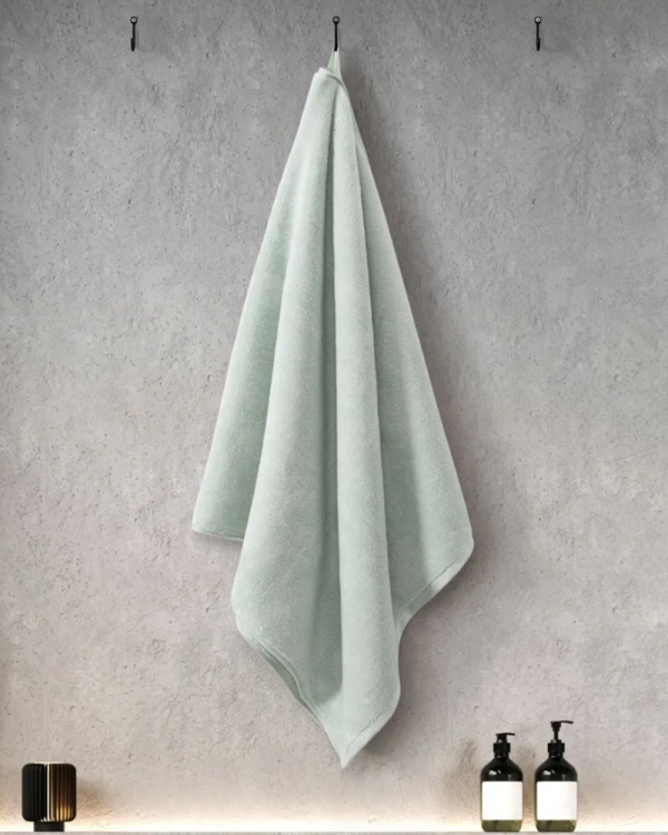 Полотенце из микрокоттона Mora, Светло-зеленое Полотенце из микрокоттона Mora, Светло-зеленое