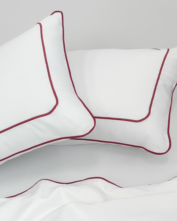 Наволочка Modern retro, Bordo Наволочка Modern retro, Bordo